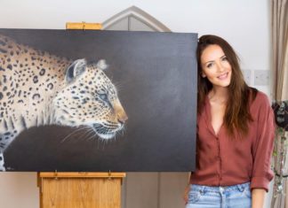 Sophie Green Raises Awareness About Animal Welfare With Her Photorealistic Paintings