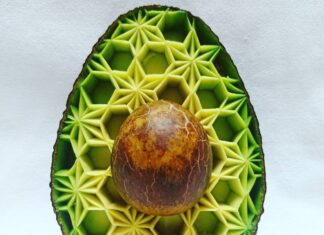 Japanese Chef Carves Fruit and Veggies Into Amazing Food Art