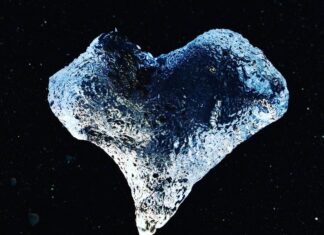 Zaria Forman Documents Climate Change in Her Pastel Drawings